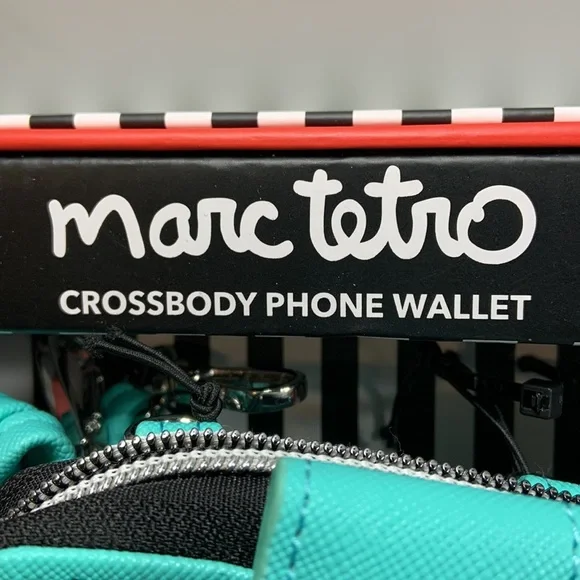Marc Tetro Boston Terrier Turquoise Crossbody Phone Wallet. NWT in box - Picture 3 of 10